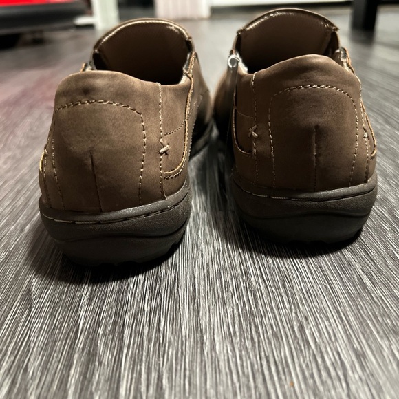 Dr. Scholl's Brown Suede Loafers with Elastic Goring - Picture 5 of 8